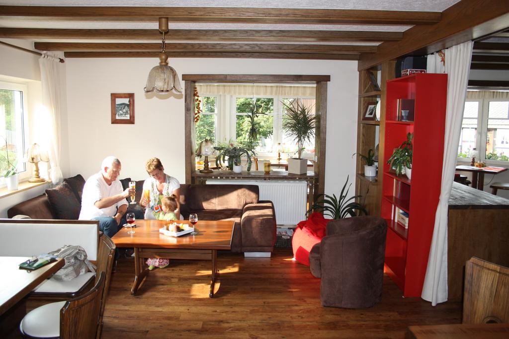 Gasthof-Pension Hunaustuben Шмаленберг Екстериор снимка